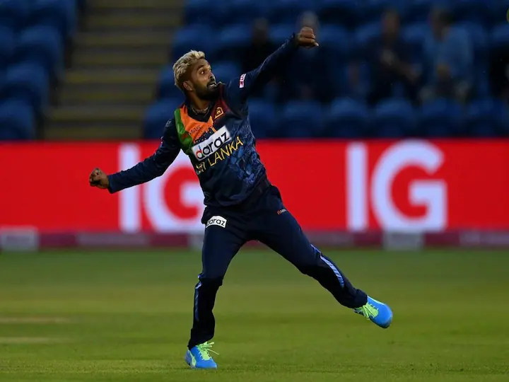 T20 World Cup 2022: वनेंदू हसरंगा ने टी20 वर्ल्ड कप 2022 में झटके सर्वाधिक विकेट, यहां देखें पूरी लिस्ट T20 World Cup 2022: वनेंदू हसरंगा ने टी20 वर्ल्ड कप 2022 में झटके सर्वाधिक विकेट, यहां देखें पूरी लिस्ट