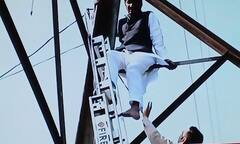 MCD Election 2022: MCD Election 2022: ટિકિટ ન મળતાં AAPનો ઉમેદવાર ચંડ્યો થાંભલે, પાર્ટીને આપ્યો શ્રાપ