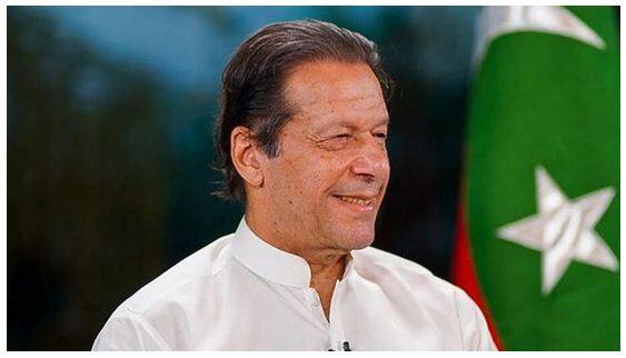 imran khan former pm message to pakistan cricket team t20 world cup 2022 final eng vs pak see his-tweet T20 WC Final: 1992 ਦੇ ਵਿਸ਼ਵ ਕੱਪ ਫਾਈਨਲ ਤੋਂ ਪਹਿਲਾਂ ਇਮਰਾਨ ਖਾਨ ਨੇ ਪਾਕਿਸਤਾਨੀ ਟੀਮ ਨੂੰ ਕੀ ਦਿੱਤਾ ਸੀ ਸੰਦੇਸ਼? 30 ਸਾਲਾਂ ਬਾਅਦ ਖੁੱਲ੍ਹਿਆ ਰਾਜ਼