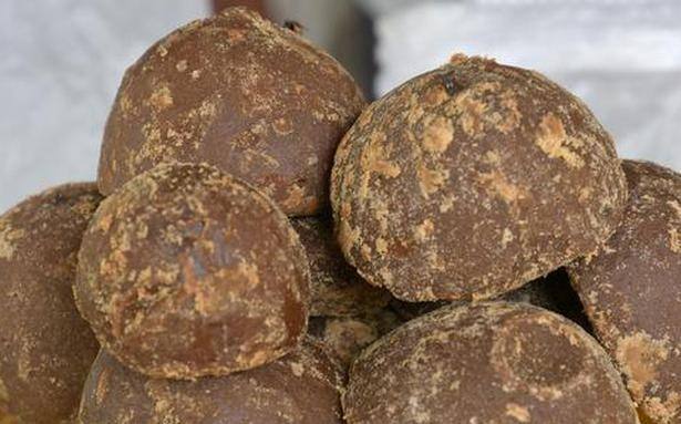 Check Fake Jaggery: These are the four methods by which you will know in a minute whether jaggery is real or fake? Check Fake Jaggery : ਇਹ ਹਨ ਉਹ ਚਾਰ ਤਰੀਕੇ ਜਿਨ੍ਹਾਂ ਨਾਲ ਇਕ ਮਿੰਟ 'ਚ ਪਤਾ ਲੱਗ ਜਾਵੇਗਾ ਕਿ ਗੁੜ ਅਸਲੀ ਹੈ ਜਾਂ ਨਕਲੀ ?