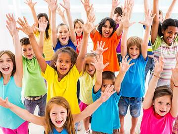 Children's Day 2022: இன்று குழந்தைகள் தினம்; வாழ்த்துகளோடு கொண்டாடி மகிழுங்க.. செல்லங்களுக்கு இப்படி சர்ப்ரைஸ் கொடுங்க..