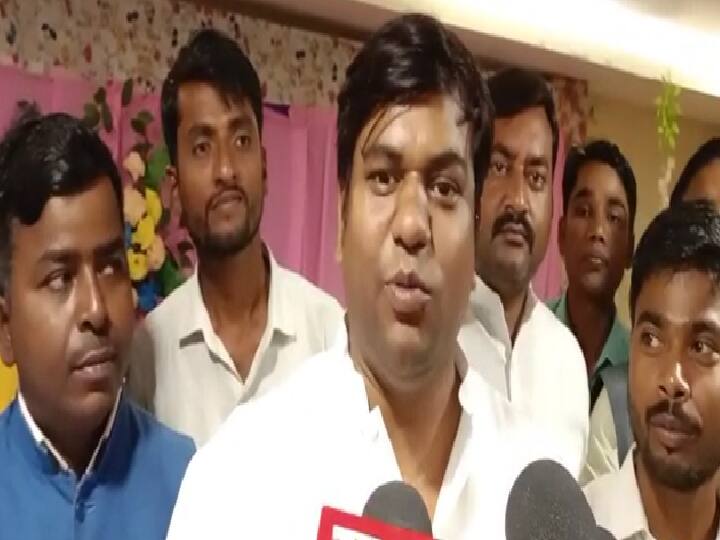 Bihar Politics: ‘बड़े-बड़े दल हमसे डरने लगे हैं’, मुकेश सहनी बोले- दुश्मन को देखते हुए कुढ़नी में उतारेंगे प्रत्याशी Bihar Politics: Mukesh Sahni Attacks BJP says VIP Will Give Ticket to Candidate Who will love Nishad in Kurhani By Elections 2022 ann Bihar Politics: ‘बड़े-बड़े दल हमसे डरने लगे हैं’, मुकेश सहनी बोले- दुश्मन को देखते हुए कुढ़नी में उतारेंगे प्रत्याशी