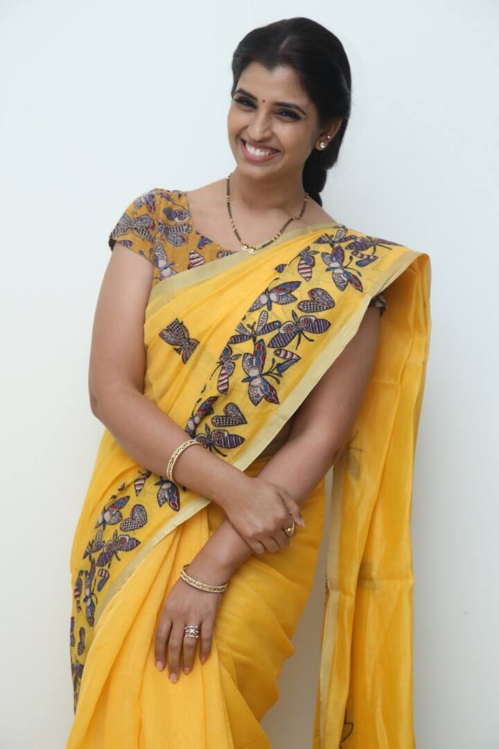 మొదట్లో బుల్లితెరపై సీరియల్స్ లో నటించిన శ్యామల. Photo Credit@Anchor Shyamala/Instagram