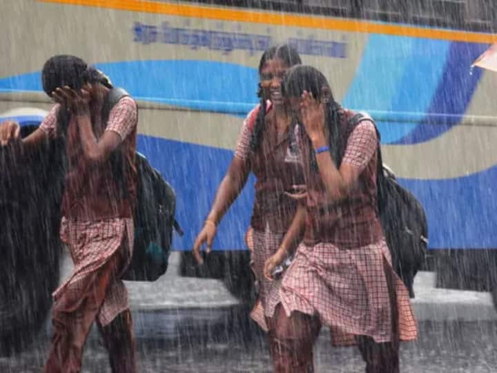 Echo of heavy rain..! Tomorrow is a holiday for schools and colleges in 4 districts including Chennai and Tiruvallur School College Leave: கனமழை பாதிப்பு..!  சென்னை, திருவள்ளூர் உள்ளிட்ட 4 மாவட்டங்களில் நாளை பள்ளி, கல்லூரிகளுக்கு விடுமுறை