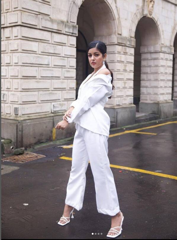 दृश्यममधील अंजू साळगावकर म्हणजेच खऱ्या आयुष्यातील अंजू उर्फ इशिता दत्ता खूप कमी कालावधीत प्रसिद्ध झाली.