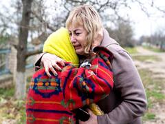 'No Russians': Locals Hug Ukrainian Soldiers As They Rejoice Liberation Of Kherson — IN PICS