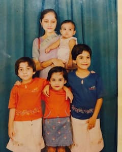 Pics: तस्वीर में दिखने वाली छोटी बच्ची आज है फैशन क्वीन, सोशल मीडिया पर करती है राज