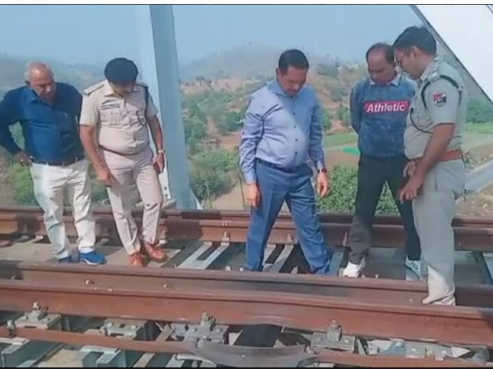Udaipur Ahmedabad Railway Track Blast Track Changed Late night Restarted after Trial NIA Investigation ANN उदयपुर-अहमदाबाद रेलवे पटरी पर ब्लास्ट, रात 3.30 बजे 13 मीटर का पूरा ट्रैक बदला गया, चलेगी ट्रेन