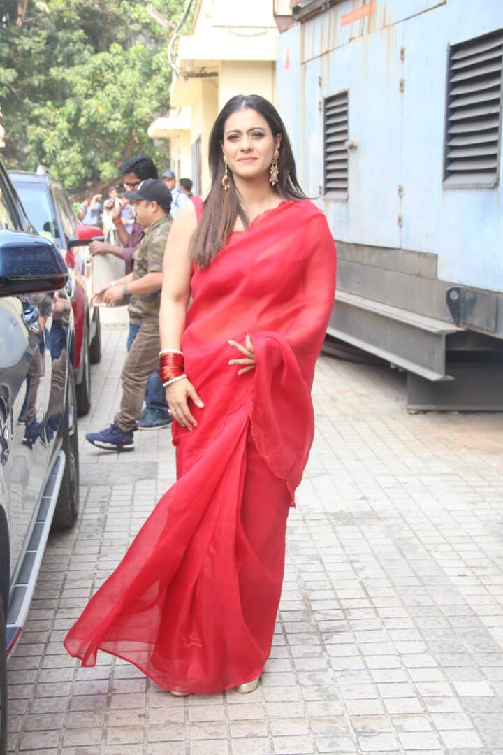 चिल्ड्रन्स डे पर 'सलाम वेंकी’ का ट्रेलर मुंबई में स्पेशल इवेंट में लॉन्च किया गया. फिल्म की कहानी सच्ची घटना पर आधारित बताई जा रही है.