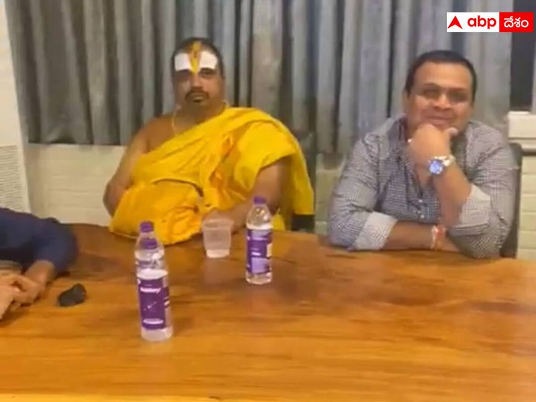 Investigation in TRS MLA Poaching case has been speeded up - Rides by SIT officials in five states at the same time ఎమ్మెల్యే కొనుగోలు కేసులో దర్యాప్తు వేగవంతం- ఏక కాలంలో ఐదు రాష్ట్రాల్లో సిట్‌ అధికారుల తనిఖీలు