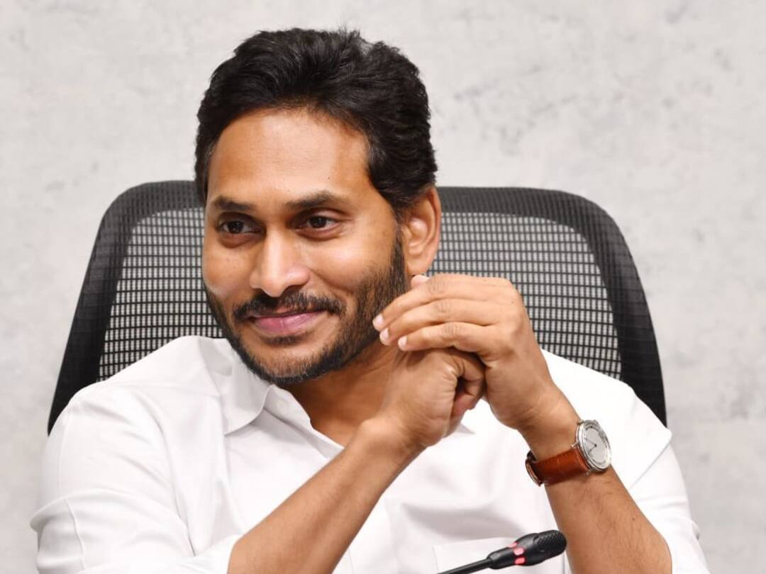 AP CM YS Jagan Review Meeting over Excise Department Comments on Liquor Sales in AP DNN Liquor Sales in AP: మద్యపాన నిషేధం వైపు అడుగులు - ఏపీలో మద్యం అమ్మకాలు తగ్గాయి: సీఎం జగన్