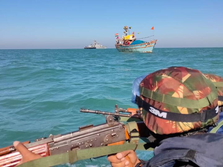 सी-विजिल एक्सरसाइज का ये तीसरा संस्करण है. साल 2018 में राष्ट्रीय स्तर पर कोस्टल डिफेंस एक्सरसाइज का प्लान तैयार किया गया था ताकि 26-11 हमले के बाद से समुद्री सीमाओं की सुरक्षा के लिए जो जरूरी कदम उठाए गए हैं, उनकों परखा जा सके. उसी कड़ी में सी-विजिल एक्सरसाइज की शुरूआत हुई.