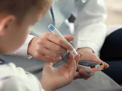 कहीं आपके बच्चे का तो बचपन नहीं बिगाड़ रहा जुवेनाइल डायबिटीज, ये लक्षण देखने पर हो जाएं तुरंत अलर्ट