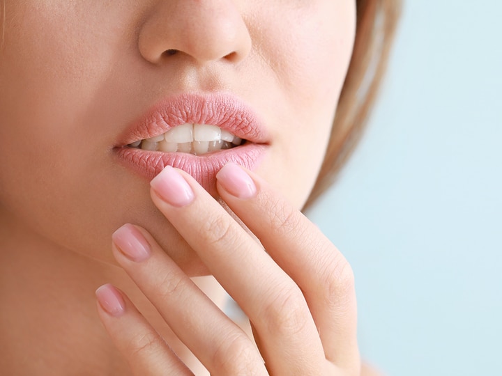Dry and chapped lips treatment with these home remedies | Dry Lips:  सर्दियों में शरीर में हो जाती है ये कमियां इस वजह से फटने लगते हैं होंठ, इस  घरेलू नुस्खे से