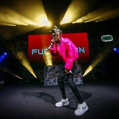 MC Stan Luxury Life: बिग बॉस हाउस में ढाई लाख की एक शर्ट पहनते हैं एमसी स्टेन, लग्जरी लाइफ देख उड़ जाएंगे होश