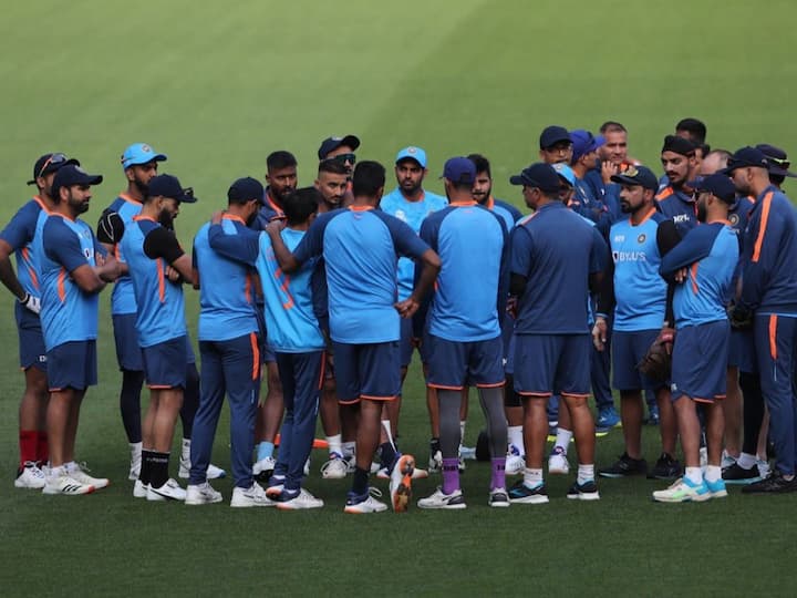 T20 World Cup 2022 Rohit Sharma, Dinesh Karthik, R Ashwin will Retire In T20 Format, Said Monty Panesar Team India: भारताच्या 'या' तीन वरिष्ठ खेळाडूंची टी-20 कारकीर्द धोक्यात, लवकरच निवृत्ती घेणार; माजी क्रिकेटपटूचा अंदाज