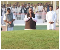 'Champion Of Democracy': Congress Lauds Former PM Jawaharlal Nehru On Birth Anniversary, PM Modi Pays Tributes