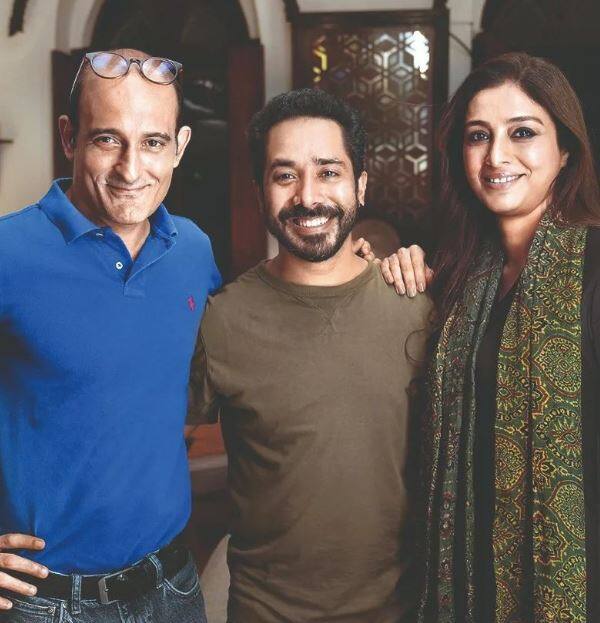 बॉलीवुड हंगामा की रिपोर्ट के अनुसार, अभिषेक पाठक द्वारा निर्देशित फिल्म ने रविवार सुबह तक तीन राष्ट्रीय श्रृंखलाओं-पीवीआर, आईनॉक्स और सिनेपोलिस में शुरुआती सप्ताहांत के लिए 35,332 टिकट बेचे.