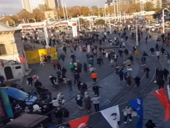 ઘટના બાદ સ્થાનિક પોલીસે સમગ્ર મામલાની તપાસ શરૂ કરી છે. વિસ્ફોટની માહિતી મળતાં જ સ્થાનિક પોલીસે સમગ્ર વિસ્તારને કોર્ડન કરી લીધો છે. આ સાથે નજીકમાં લાગેલા સીસીટીવી કેમેરાના ફૂટેજના આધારે હુમલાખોરોની ઓળખ કરવાનો પ્રયાસ કરવામાં આવી રહ્યો છે.