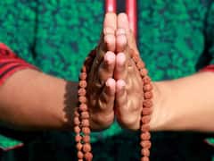 Morning Tips: सवेरे आंख खुलते ही करें ये काम, देवी लक्ष्मी होंगी अति प्रसन्न, भर जाएंगे धन-अन्न के भंडार