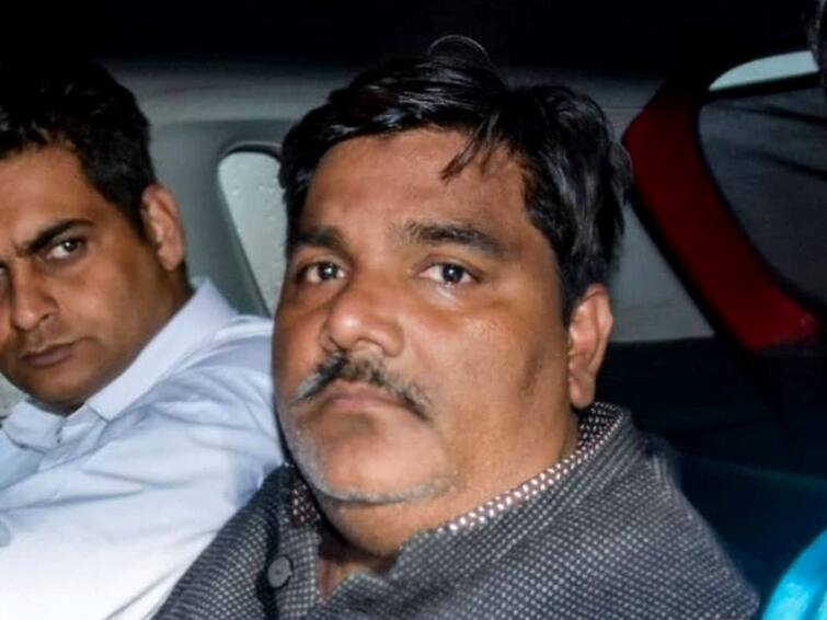 2020 Delhi Riots: AAP's Tahir Hussain, Others Face Charges Of Murder, Abduction In IB Officer's Murder 2020 Delhi Riots: Court Frames Charges Of Murder, Abduction Against Tahir Hussain, 10 Others In IB Officer's Death Case