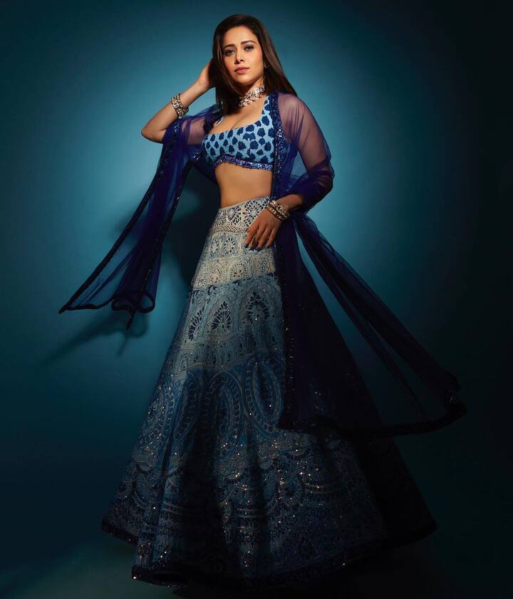आता पुन्हा एकदा अभिनेत्रीचा लेटेस्ट लूक चांगलाच व्हायरल होत आहे. या फोटोंमध्ये ती नेहमीप्रमाणेच खूप सुंदर दिसत आहे.(फोटो सौजन्य :/nushrrattbharuccha/इंस्टाग्राम )