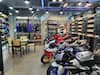 In Pics : एकाच छताखाली स्कूटीपासून ते स्पोर्ट्स बाईक्स, यामाहाच्या अत्याधुनिक शोरुम्सची संख्या 100 वर!