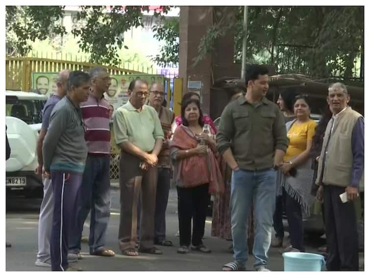 Water Woes Continue In Delhi's Vasant Kunj As Residents Say No Help From Jal Board After Complaints