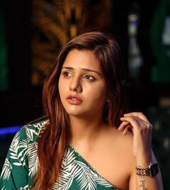 Happy Birthday Dalljiet Kaur : 'बिग बॉस' फेम दलजीत कौर! कधी खासजी आयुष्य तर कधी मालिकांमुळे चर्चेत