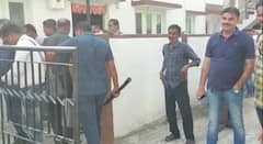 Crime News ભાવનગરમાં ગોકુલ સોસાયટીના એક મકાનમાંથી ઝડપાયો શંકાસ્પદ વિસ્ફોટક જથ્થો