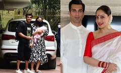 Bipasha Basu: সংসারে ‘দেবী’র আগমন, মেয়েকে বাড়ি নিয়ে এলেন বিপাশা-কর্ণ