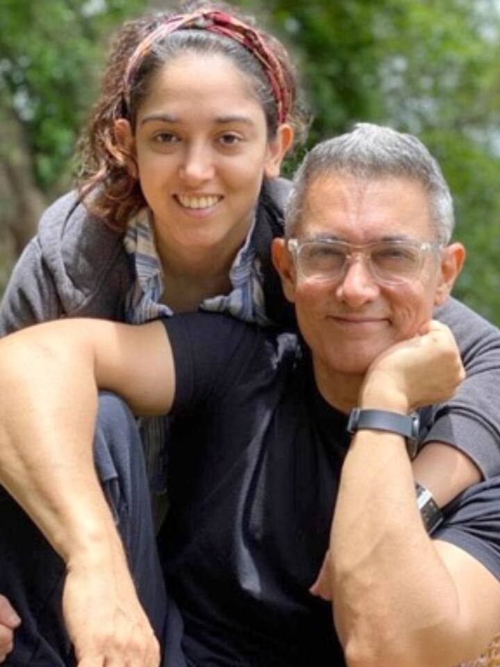 आमिर खान अपने स्ट्रगल पीरियड के समय ही शादी जैसी बड़ी जिम्मेदारी से बंध गए थे. हालांकि, फिल्मों में ध्यान देने के चलते वह ज्यादा वक्त परिवार को नहीं दे सके. अब सालों बाद आमिर खान ने फिल्मों से ब्रेक लेने और परिवार के साथ वक्त बिताने की बात कही है.