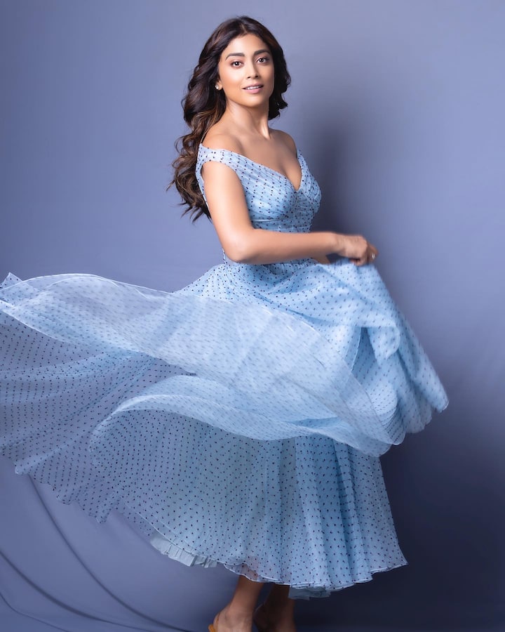 శ్రియ అందమైన ఫోటోలు -Image Credit: Shriya Saran/Instagram