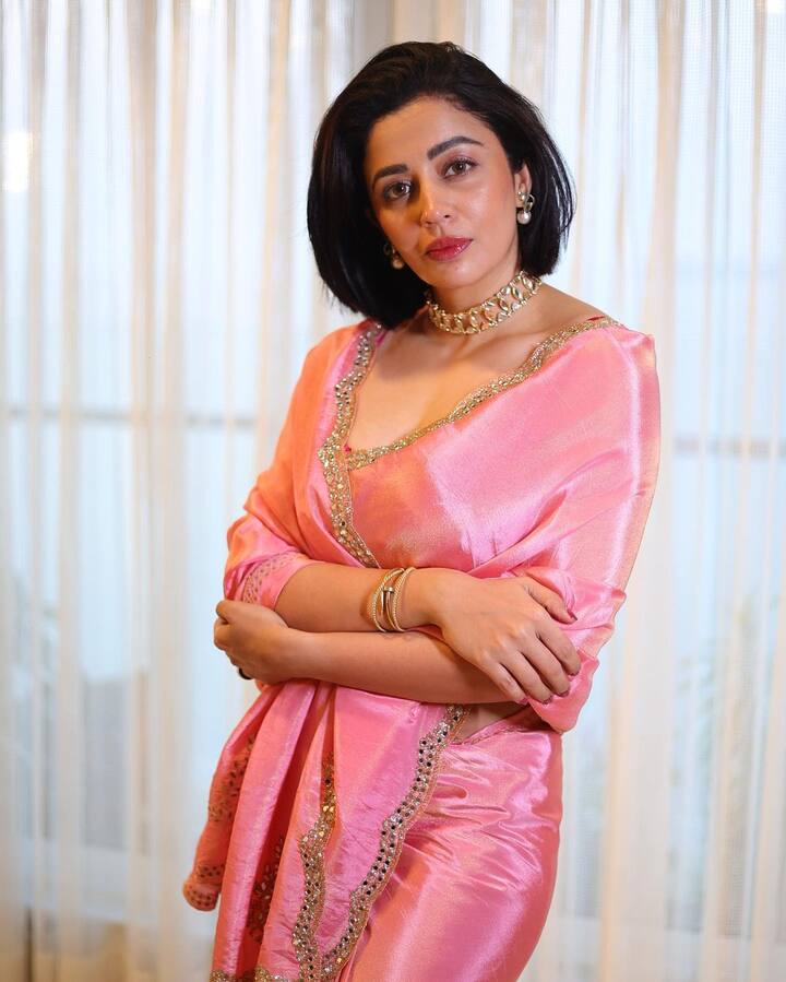 नेहाच्या या लूकला नेटकऱ्यांची पसंती मिळाली आहे. (Nehha Pendse/ instagram)