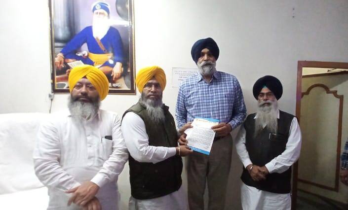 Amritsar News : ਸ਼੍ਰੋਮਣੀ ਕਮੇਟੀ ਨੇ ਸਿੱਖਾਂ ਵਿਰੁੱਧ ਭੜਕਾਊ ਤੇ ਨਫਰਤੀ ਬਿਆਨਬਾਜ਼ੀ ਕਰਨ ਵਾਲਿਆਂ ਖ਼ਿਲਾਫ਼ ਕਾਰਵਾਈ ਲਈ ਪੁਲਿਸ ਕਮਿਸ਼ਨਰ ਨੂੰ ਲਿਖਿਆ ਪੱਤਰ SGPC demand action against those who made inflammatory and hateful statements against Sikhs, letter written to the Police Commissioner Amritsar News : ਸ਼੍ਰੋਮਣੀ ਕਮੇਟੀ ਨੇ ਸਿੱਖਾਂ ਵਿਰੁੱਧ ਭੜਕਾਊ ਤੇ ਨਫਰਤੀ ਬਿਆਨਬਾਜ਼ੀ ਕਰਨ ਵਾਲਿਆਂ ਖ਼ਿਲਾਫ਼ ਕਾਰਵਾਈ ਲਈ ਪੁਲਿਸ ਕਮਿਸ਼ਨਰ ਨੂੰ ਲਿਖਿਆ ਪੱਤਰ