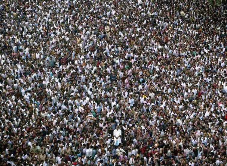 World Population Hits 8 Billion Mark India On Course to Pip China as Most Populous in 2023 World Population: जगाची लोकसंख्या 800 कोटींपार, 2023 पर्यंत भारत चीनला मागे टाकणार, UN चा अहवाल
