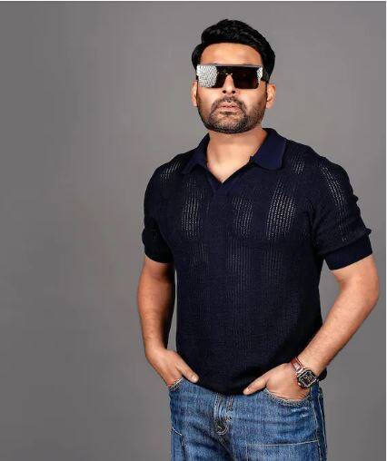 ਹਾਲ ਹੀ 'ਚ ਕਪਿਲ ਸ਼ਰਮਾ ਨੇ ਸੋਸ਼ਲ ਮੀਡੀਆ 'ਤੇ ਆਪਣੇ ਫਿੱਟ ਲੁੱਕ ਦੀਆਂ ਤਸਵੀਰਾਂ ਸ਼ੇਅਰ ਕੀਤੀਆਂ ਹਨ। ਤਸਵੀਰਾਂ 'ਚ ਉਹ ਸਵੀਮਿੰਗ ਪੂਲ ਦੇ ਕੋਲ ਪੋਜ਼ ਦਿੰਦੇ ਨਜ਼ਰ ਆ ਰਹੇ ਹਨ।