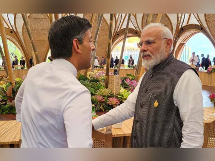 Modi interacts with Biden, Sunak and Macron on sidelines of G20 summit G20 summit: బ్రిటన్ ప్రధాని రిషి సునక్‌ను ఆప్యాయంగా పలకరించిన మోదీ