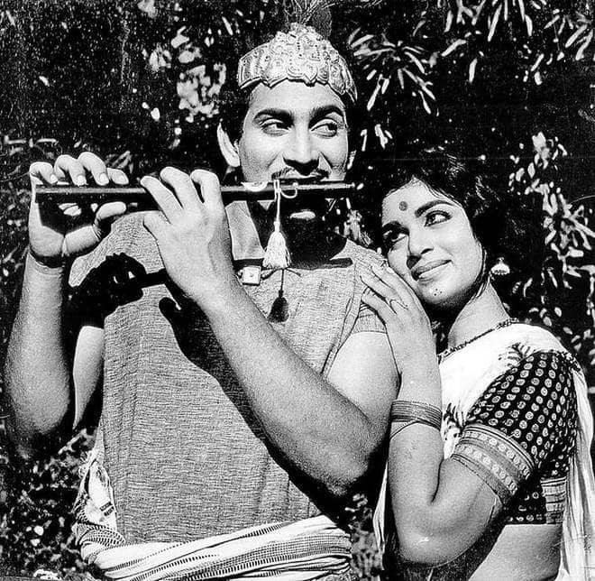 కృష్ణ అరుదైన ఫోటోలు.