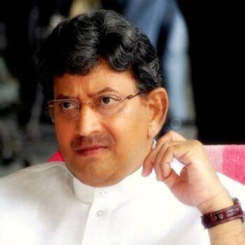 कृष्णा घट्टामनेनी यांना दाक्षिणात्य सिनेसृष्टीतील सुपरस्टार असे म्हटले जायचे.