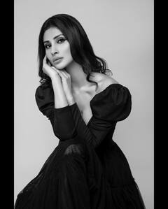 Mouni roy : મૌની રોયે બ્લેક ડ્રેસમાં કરાવ્યું ફોટો શૂટ, જુઓ શાનદાર તસવીરો