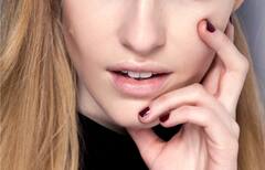 Dry Lips Care : ਕੀ ਸਰਦੀਆਂ 'ਚ ਤੁਹਾਡੇ ਵੀ ਫਟ ਜਾਂਦੇ ਬੁੱਲ੍ਹ ਤਾਂ ਨਾ ਹੋਵੋ ਪਰੇਸ਼ਾਨ, ਕਰੋ ਇਹ ਕੰਮ