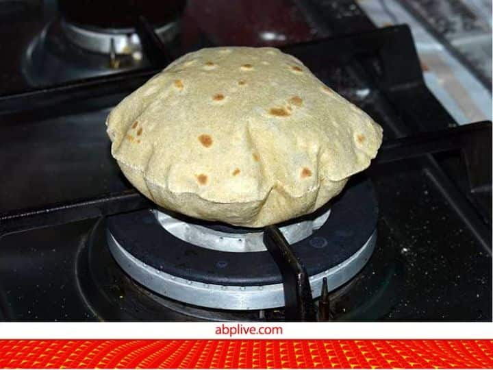 If you also make chapati on LPG in this way at home, it can harm your health Health: ਜੇਕਰ ਤੁਸੀਂ ਵੀ ਘਰ 'ਚ ਇਦਾਂ ਬਣਾਉਂਦੇ ਰੋਟੀ ਤਾਂ ਸਿਹਤ ਨੂੰ ਹੋ ਸਕਦਾ ਨੁਕਸਾਨ