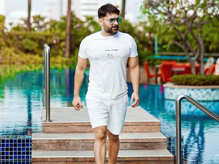 Kapil Sharma Fit Look : कॉमेडियन कपिल शर्मा ने सोशल मीडिया पर अपने फिट लुक की तस्वीरें शेयर की हैं. उनकी फिटनेस देख फैंस से लेकर सेलेब्स तक भी हैरान रह गए हैं.