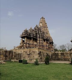 IN PICS: महमूद गजनवी को हराने के बाद बनाया गया था कंदरिया महादेव मंदिर, जानें एक हजार साल पुराना अद्भुत इतिहास