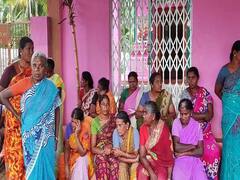 பழனி அருகே கோவிலுக்குள் பட்டியலின மக்கள் வழிபாடு செய்ய அனுமதி மறுத்த பெண்கள்