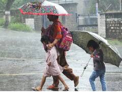 Rain Alert: அடுத்த நான்கு நாட்களுக்கு இந்த இடங்களில் கொட்டப்போகும் மழை.. வானிலை மையம் சொன்ன அப்டேட் இதுதான் மக்களே..