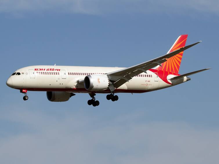 US Orders  Air India To Pay  usd 121 5 Million As Passenger check details Air India પર કોણે લગાવ્યો 14 લાખ ડોલરનો દંડ, પેસેન્જર્સને પરત કરવા પડશે 12.15 કરોડ ડોલર, જાણો કેમ