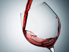 Red Wine Benefits : ਸਰੀਰ ਦੀਆਂ ਕਈ ਬਿਮਾਰੀਆਂ ਦੂਰ ਕਰਦੀ ਰੈੱਡ ਵਾਈਨ, ਬਸ ਰੱਖੋ ਇਸ ਗੱਲ ਦਾ ਧਿਆਨ