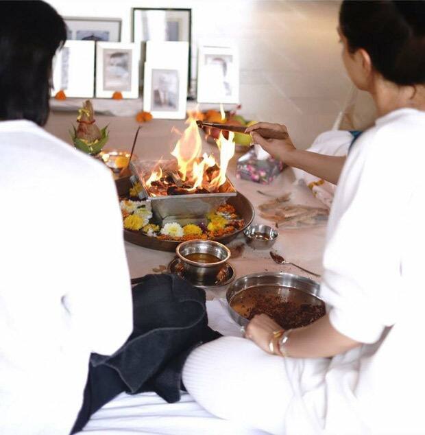 अलीबाग में आलीशान हॉलिडे विला -  मुंबई में अपने महंगे घरों के अलावा, रणवीर सिंह और दीपिका पादुकोण ने हाल ही में अलीबाग में एक हॉलिडे विला खरीदा है. जो करीब 22 करोड़ रुपये का है. ये विला 9000 वर्ग फुट में फैला हुआ है.